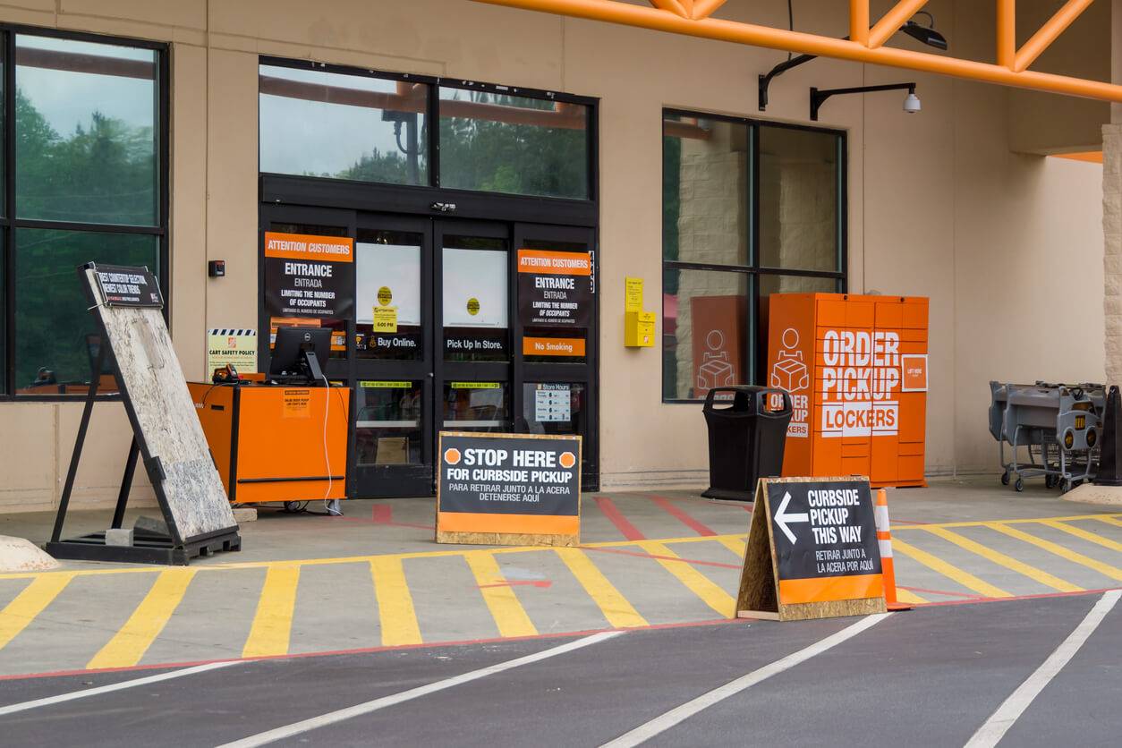 Home Depot Covid-19 social distancing signs 