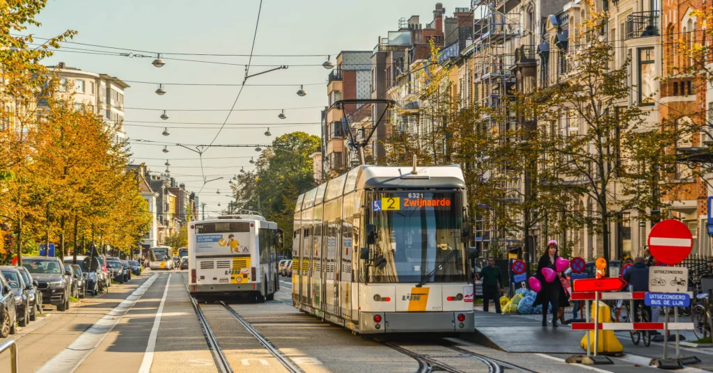 tram in netherlands