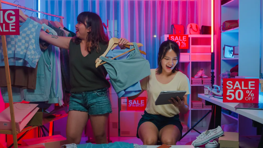 What Is Multichannel Retail