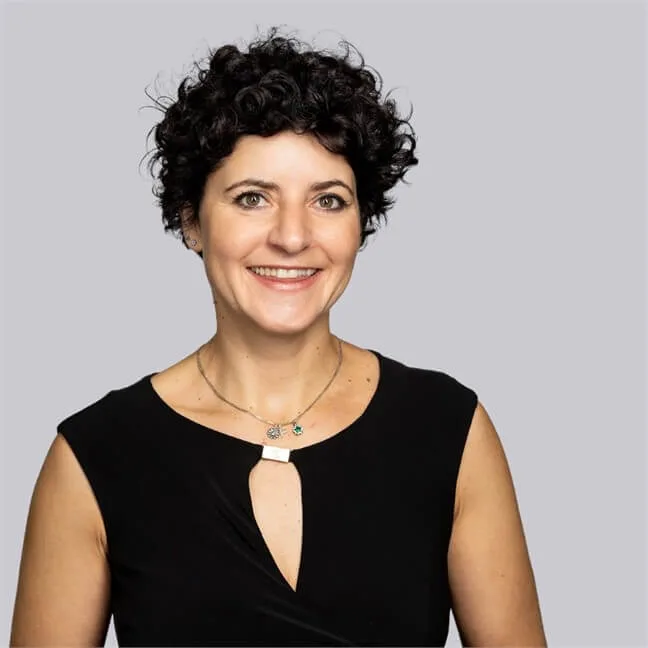 Francesca Alvino, Wolf Oil